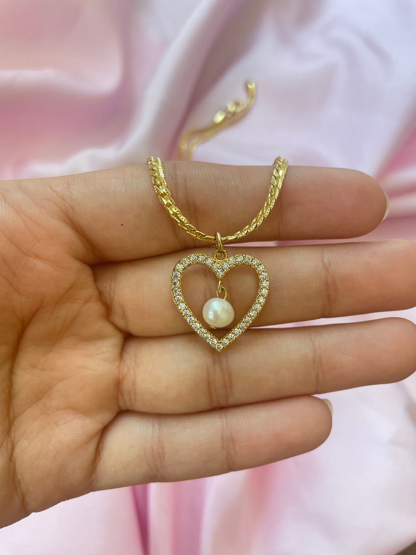 Pearl heart necklace