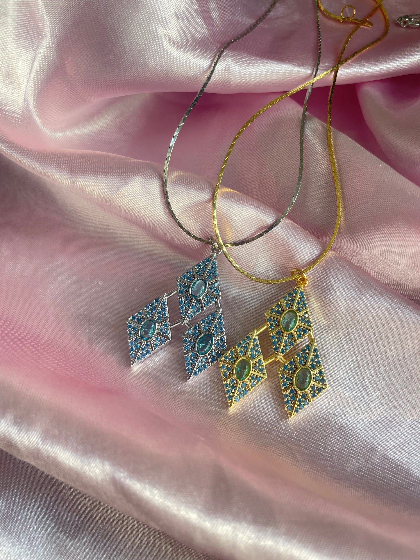 24K gold plated and 925 sterling silver Rarity Cutie Mark necklace