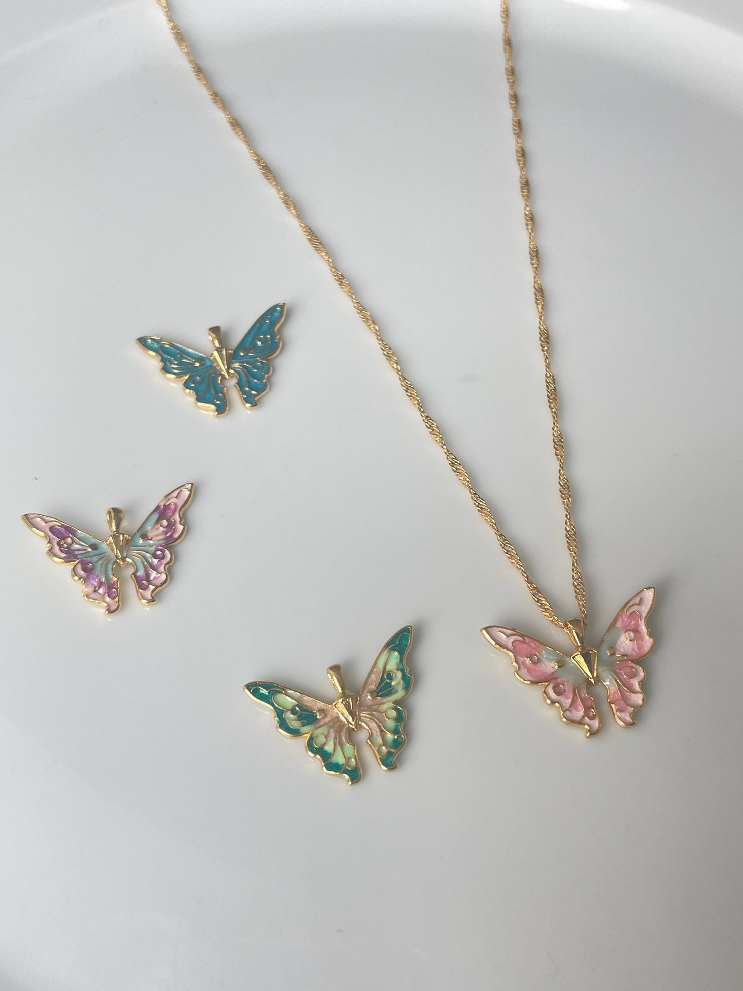 Fairytopia barbie butterfly necklace