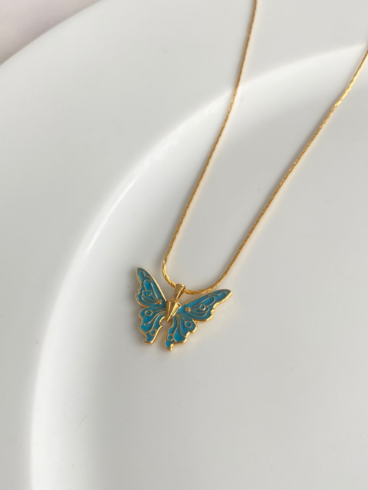 Fairytopia barbie butterfly necklace