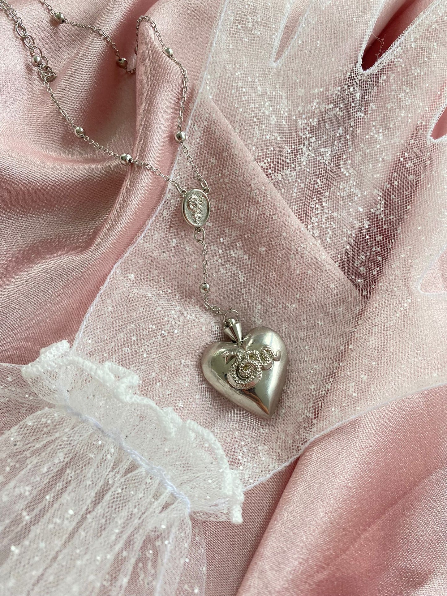 Lana Del Rey silver heart necklace