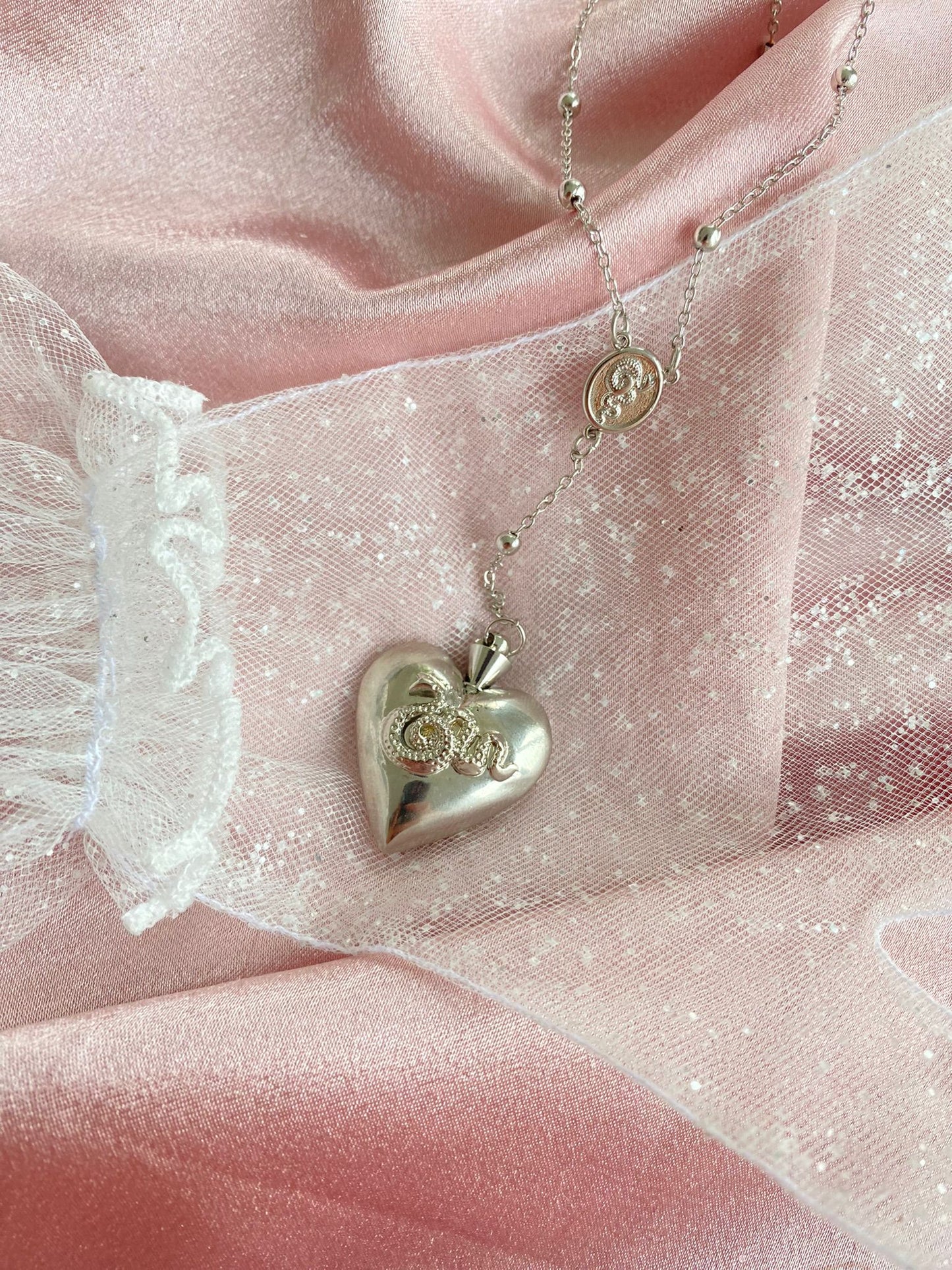 Lana Del Rey silver heart necklace